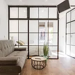 Modern Apartment In Toledo Street By Batuecas